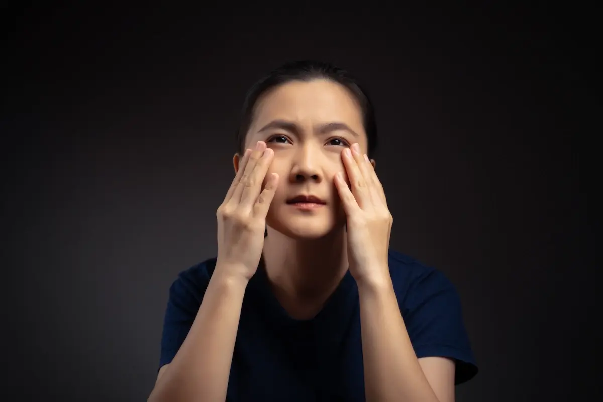 cara mengatasi mata bengkak