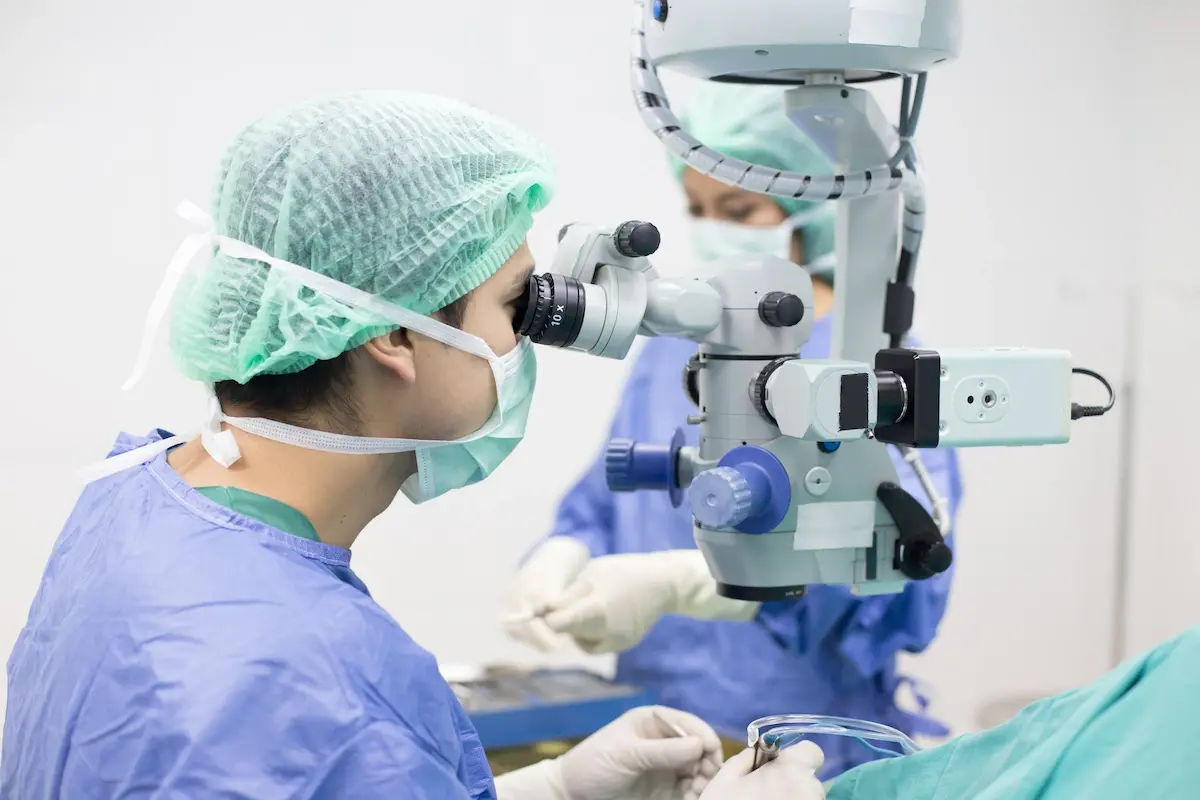 lasik xtra adalah
